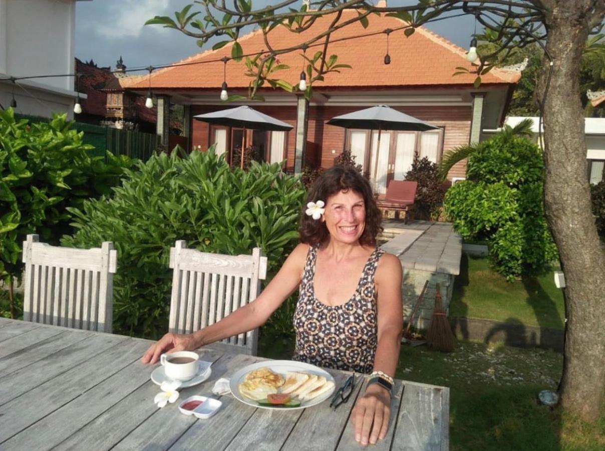 Juan Beach Bungalow Batununggul Eksteriør bilde