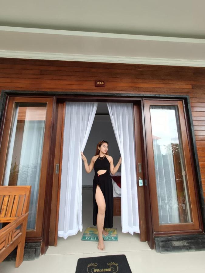 Juan Beach Bungalow Batununggul Eksteriør bilde