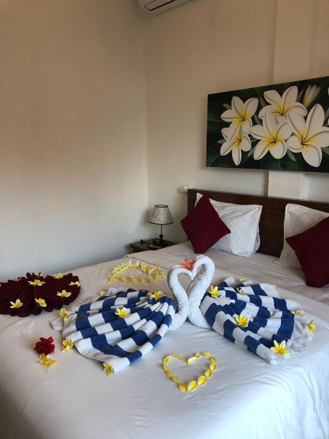 Juan Beach Bungalow Batununggul Eksteriør bilde
